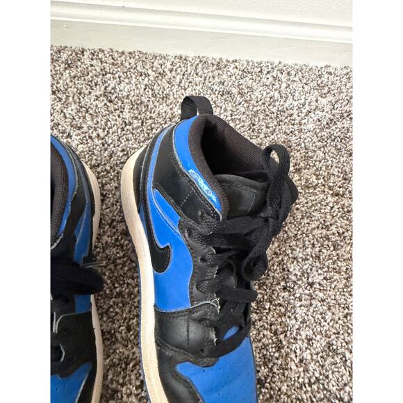Nike Air Jordan youth size 1 - Picture 5 of 7